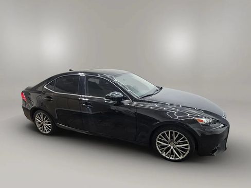 Used 2014 Lexus IS 250 w/ Navigation Package RWD image 3