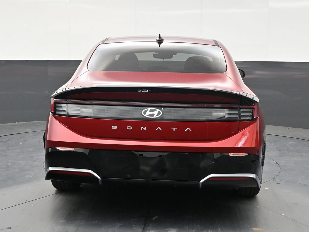 Used 2026 Hyundai Sonata SEL FWD image 4