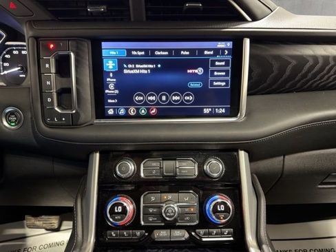 Used 2021 GMC Yukon Denali AWD/4WD image 16