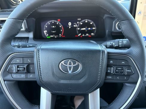 New 2026 Toyota 4Runner 4WD image 24