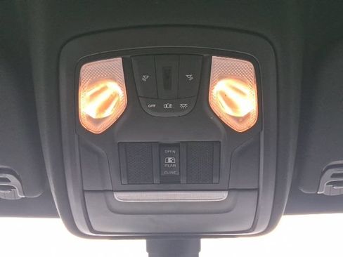 Used 2022 RAM 1500 Big Horn AWD/4WD image 22