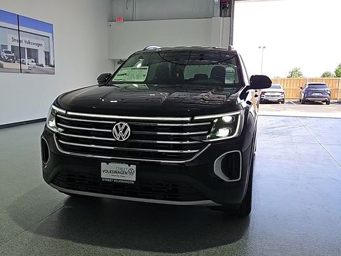 New 2026 Volkswagen Atlas SE FWD image 4