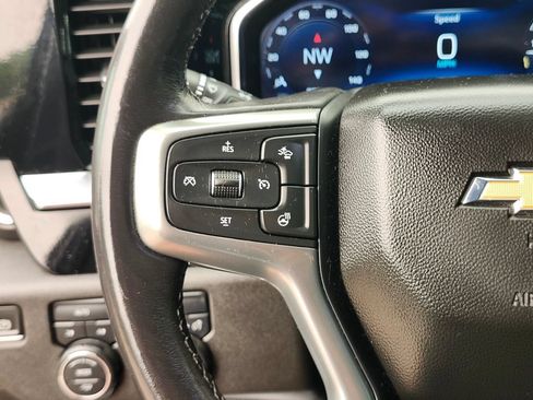 Used 2022 Chevrolet Silverado 1500 LT AWD/4WD image 28