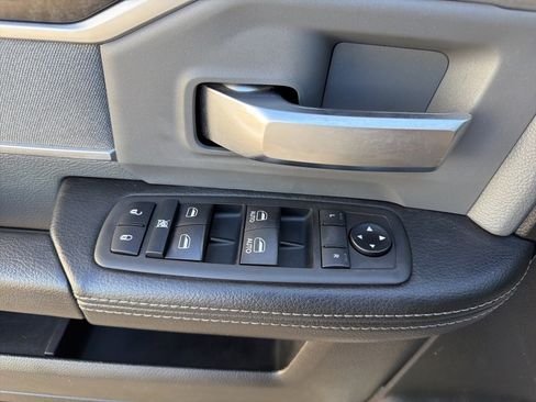 Used 2019 RAM 2500 Big Horn image 25