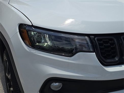 New 2025 Jeep Compass Latitude w/ Altitude Special Edition image 7