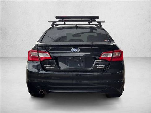 Used 2017 Subaru Legacy 2.5i Premium AWD/4WD image 5
