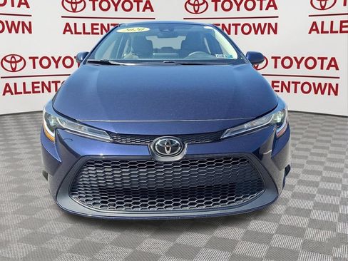 Used 2020 Toyota Corolla LE FWD image 2
