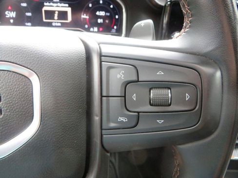 Used 2024 GMC Sierra 1500 AT4 w/ Technology Package AWD/4WD image 17