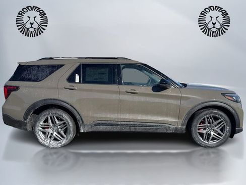 New 2026 Ford Explorer ST w/ Sun And Sound Package image 4