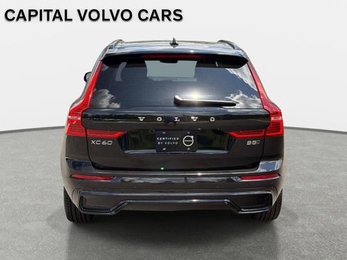 Certified 2025 Volvo XC60 B5 Core AWD/4WD image 6