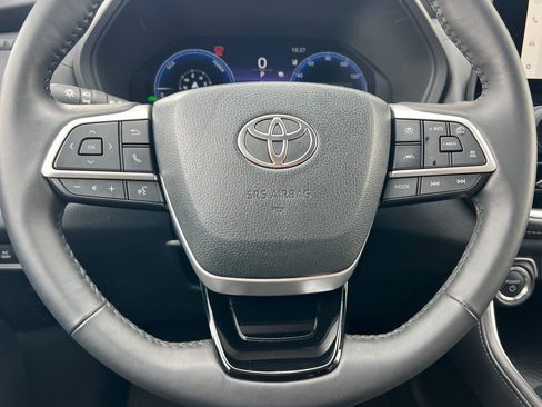 Certified 2026 Toyota Grand Highlander AWD Hybrid image 24