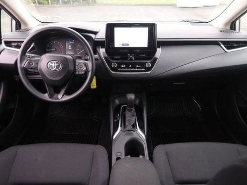 Used 2024 Toyota Corolla LE FWD image 18