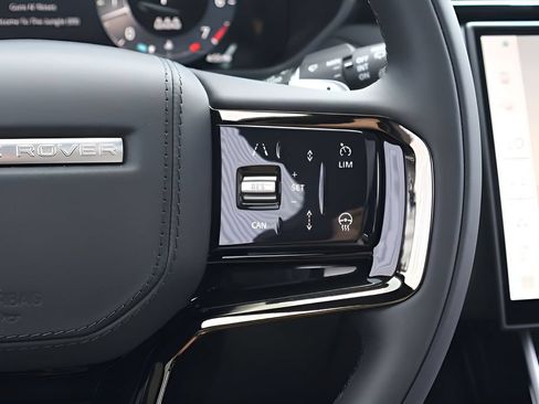 New 2026 Land Rover Range Rover Velar Dynamic SE AWD/4WD image 20