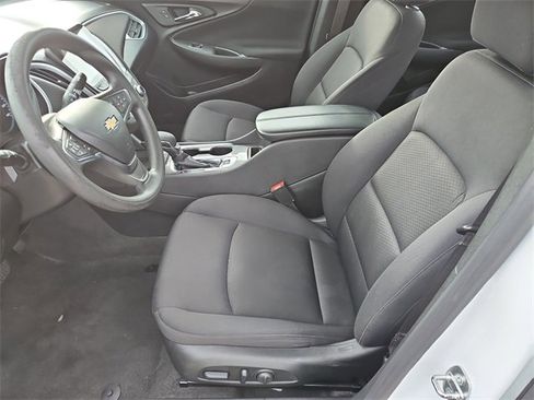Used 2024 Chevrolet Malibu LT image 15