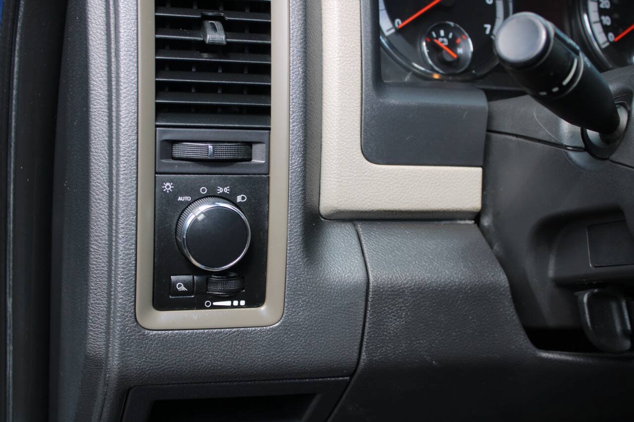 Used 2011 RAM 1500 ST w/ SXT Appearance Group AWD/4WD image 22