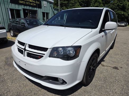 Used 2019 Dodge Grand Caravan GT FWD image 4
