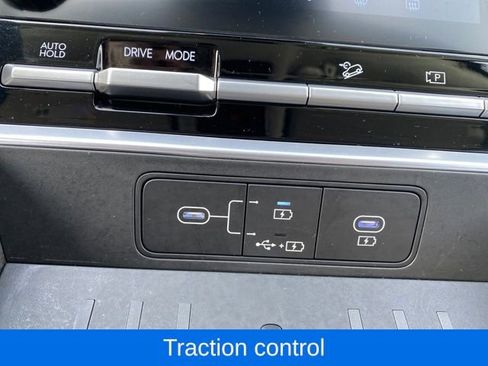 Certified 2026 Hyundai Santa Fe SE image 4