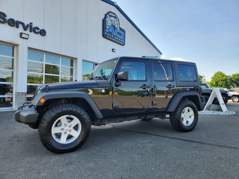 Used 2017 Jeep Wrangler Unlimited Sport AWD/4WD image 6