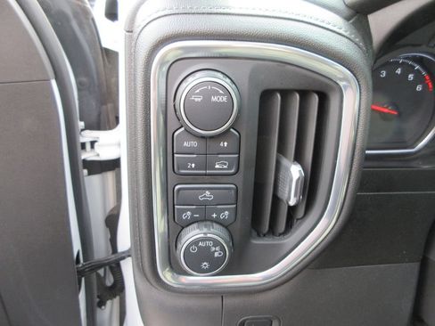 Certified 2021 Chevrolet Silverado 1500 LT w/ Convenience Package II AWD/4WD image 24