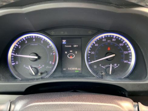 Used 2018 Toyota Highlander XLE AWD/4WD image 26