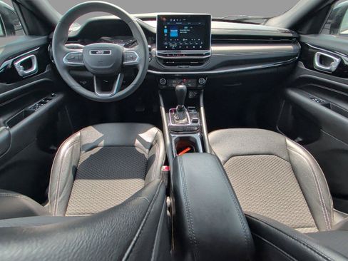 Used 2024 Jeep Compass Latitude w/ Altitude Special Edition AWD/4WD image 29