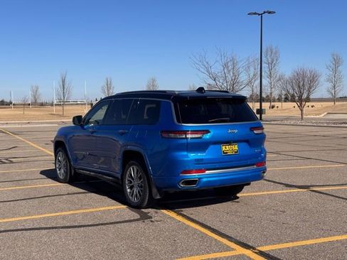 Used 2023 Jeep Grand Cherokee L Summit w/ Advanced Protech Group IV image 38