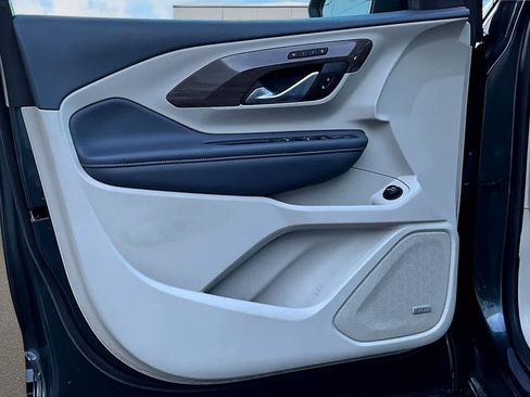 Used 2022 GMC Terrain Denali w/ Denali Premium Package image 28