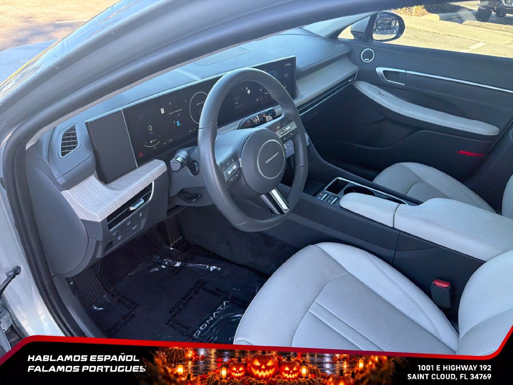 Used 2025 Hyundai Sonata Limited FWD image 14