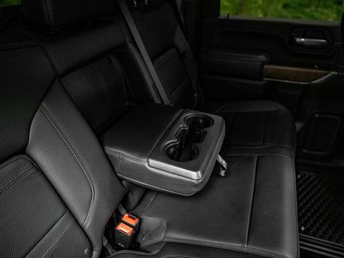 Used 2021 GMC Sierra 2500 Denali w/ Denali Black Diamond Edition AWD/4WD image 44