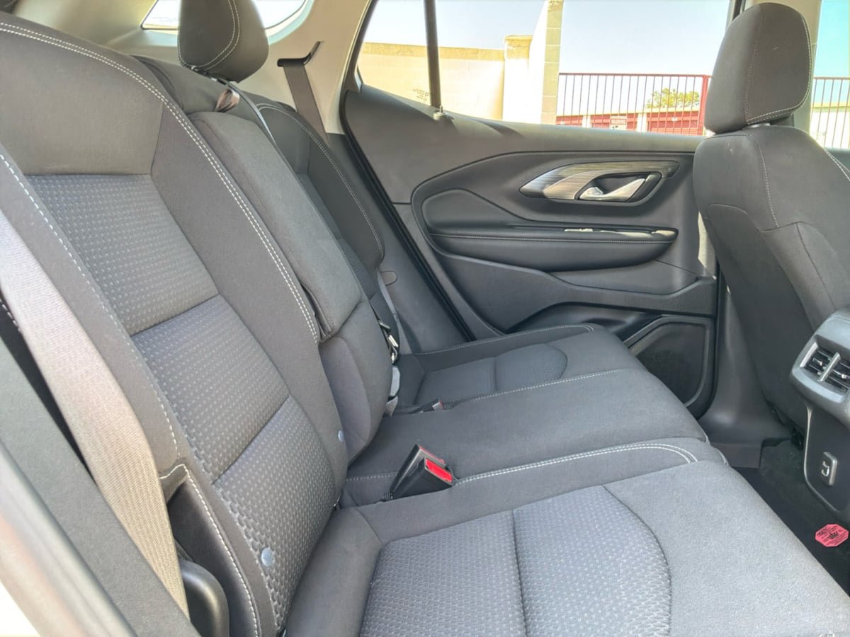 Used 2022 GMC Terrain SLE FWD image 20