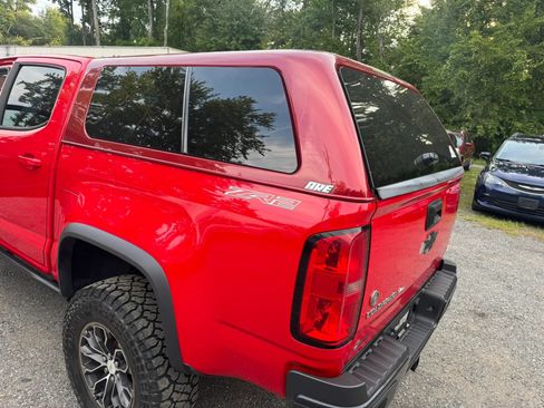Used 2017 Chevrolet Colorado ZR2 w/ LPO, Premium Interior Package AWD/4WD image 29