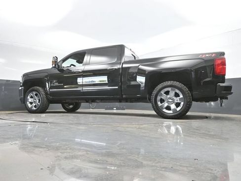 Used 2018 Chevrolet Silverado 1500 LTZ w/ Max Trailering Package AWD/4WD image 49