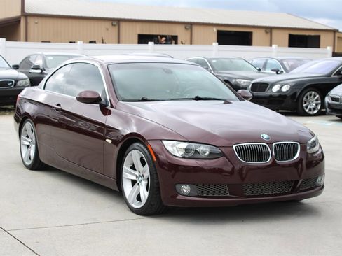 Used 2008 BMW 335i Convertible image 17