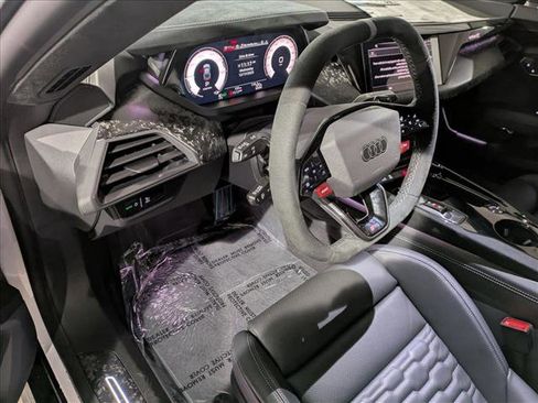 New 2026 Audi RS e-tron GT performance image 3