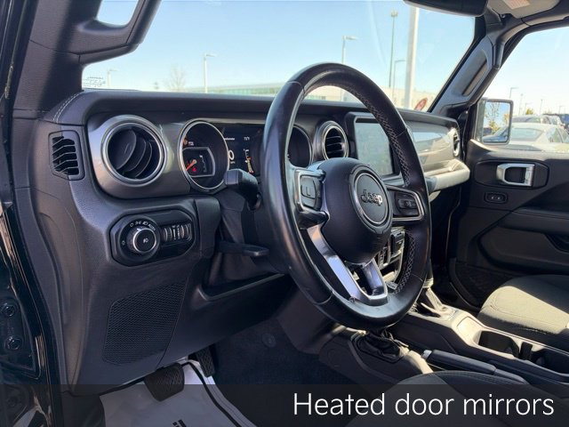 Used 2019 Jeep Wrangler Unlimited Sahara w/ Uconnect 4C Nav & Sound Group AWD/4WD image 9