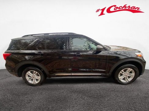 Used 2023 Ford Explorer XLT w/ Equipment Group 202A image 8