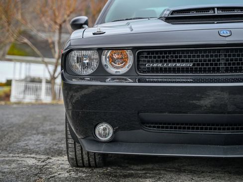 Used 2010 Dodge Challenger R/T w/ Mopar 10 Pkg image 74