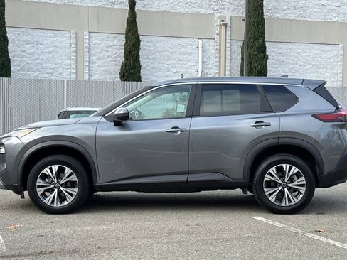 Certified 2023 Nissan Rogue SV image 7