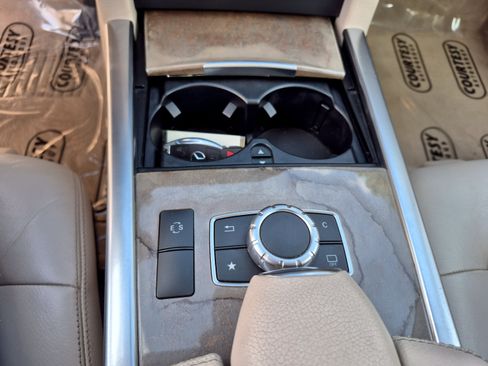 Used 2016 Mercedes-Benz E 350 Sedan w/ Premium Package image 30