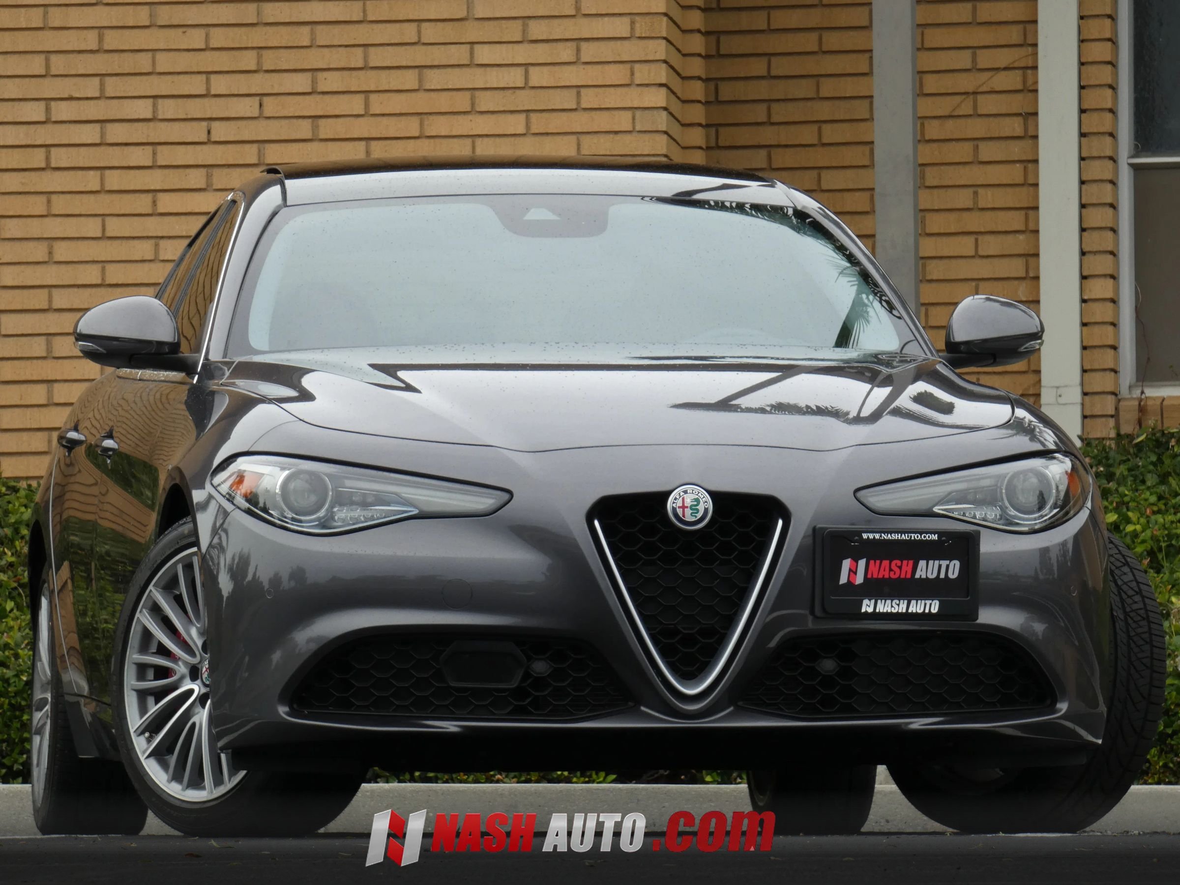 Used 2018 Alfa Romeo Giulia Ti w/ Quick Order Package 22X Lusso AWD/4WD image 1