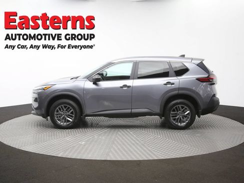 Used 2023 Nissan Rogue S AWD/4WD image 60