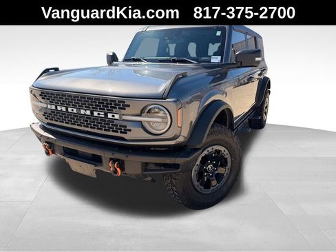 Used 2022 Ford Bronco Badlands image 1