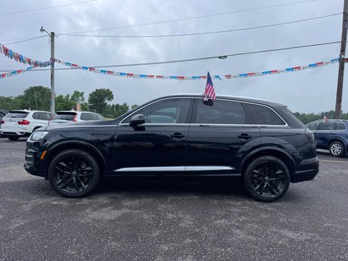 Used 2017 Audi Q7 3.0T Prestige AWD/4WD image 2