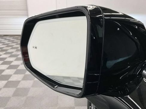 Used 2024 Cadillac XT6 Sport w/ LPO, Onyx Lite Package AWD/4WD image 41