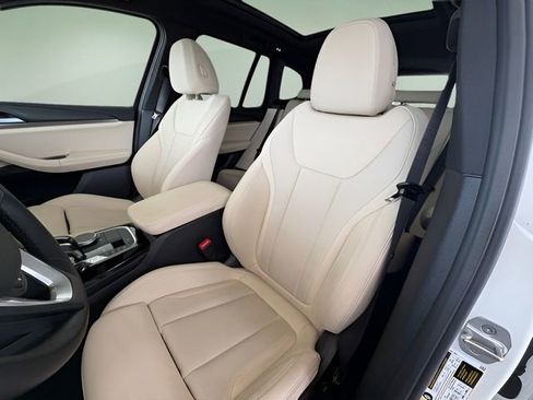Used 2024 BMW X3 xDrive30i w/ Premium Package image 33