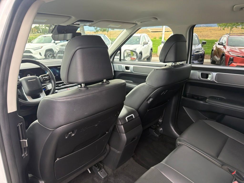 Used 2026 Hyundai Santa Fe SEL AWD/4WD image 19