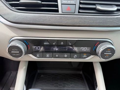 Used 2023 Nissan Altima 2.5 SL FWD image 15