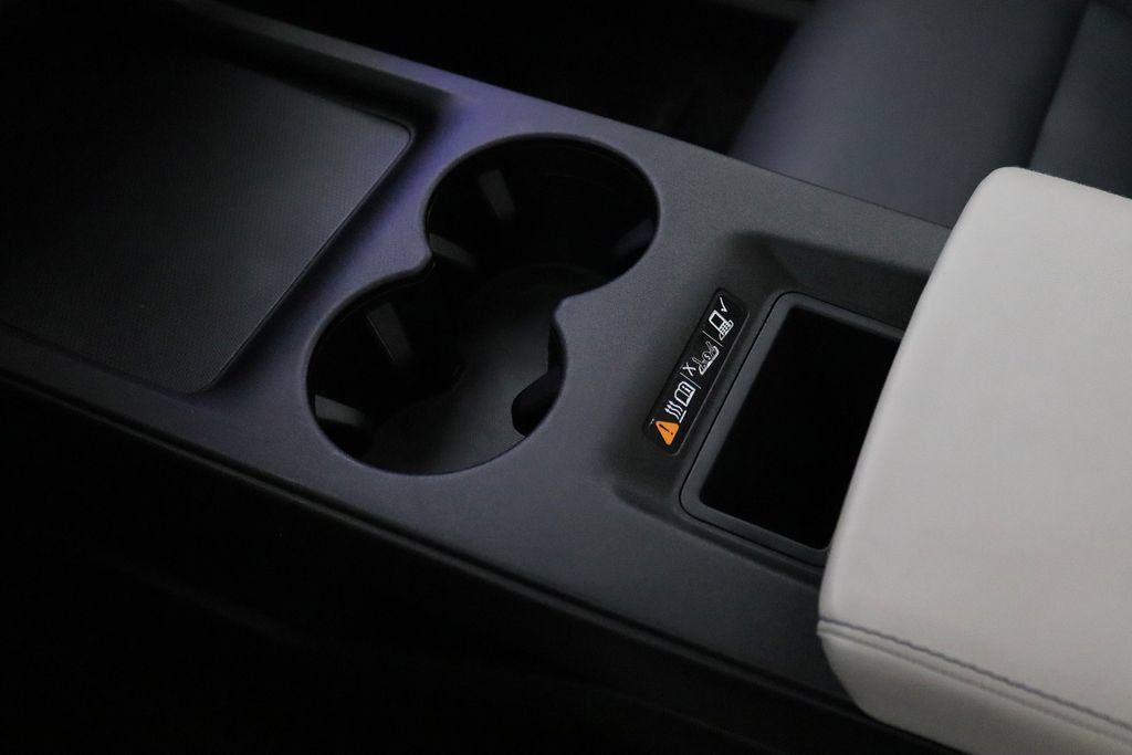 Used 2024 Honda Prologue Touring image 24