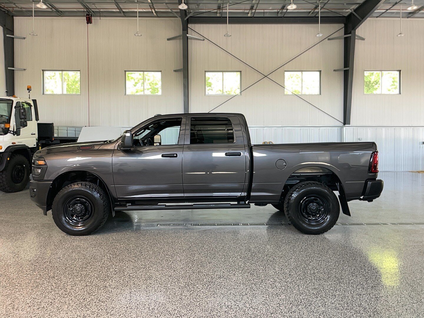 Used 2025 RAM 2500 Tradesman AWD/4WD image 5