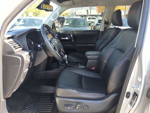 Used 2021 Toyota 4Runner TRD Off-Road Premium image 27